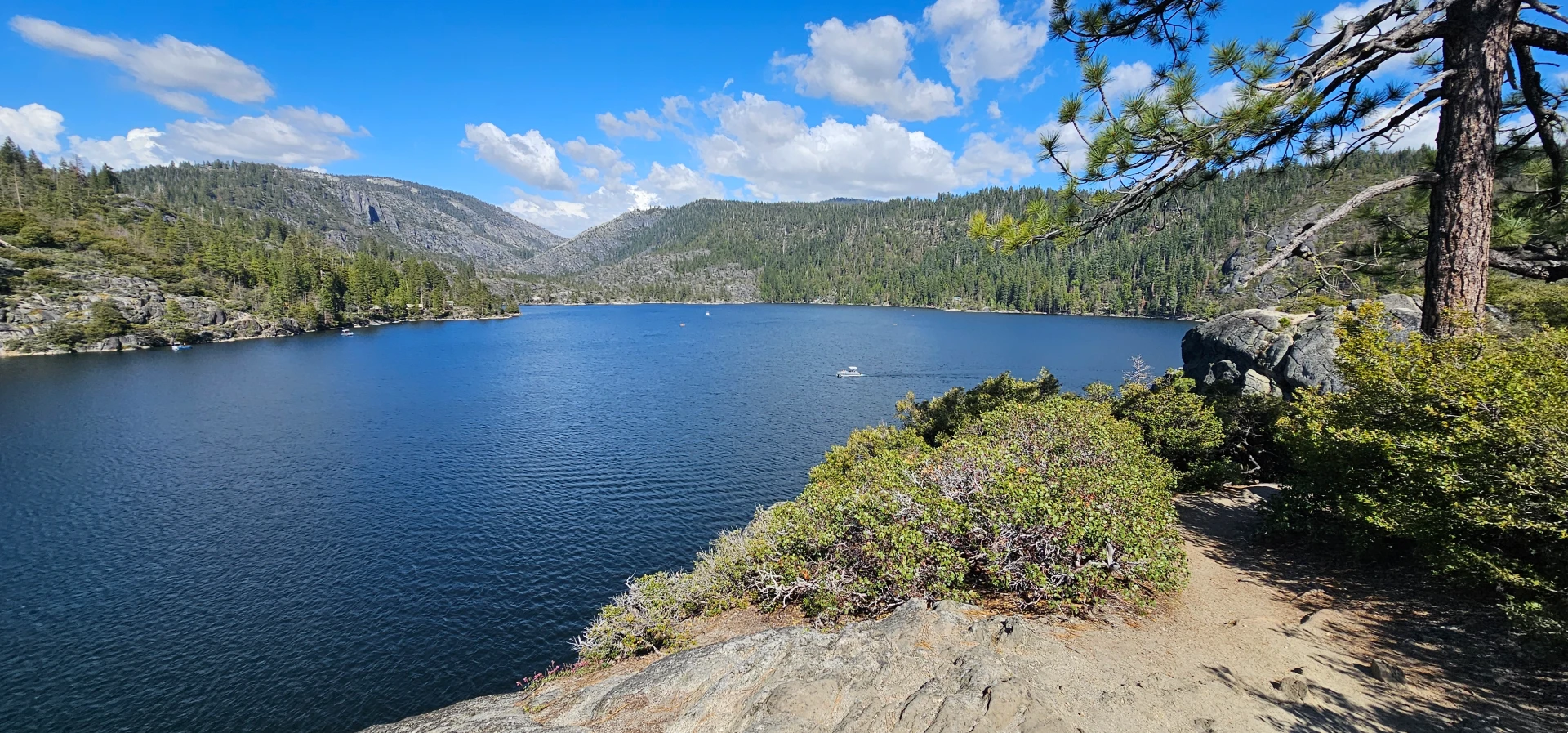 Pinecrest Lake
