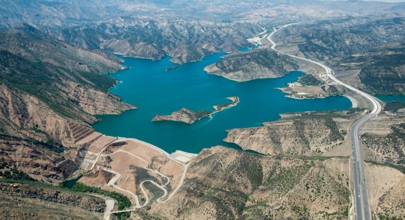 Pyramid Lake